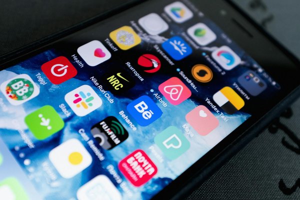 Comment un jeu de rôle peut-il intégrer des éléments de mythologie africaine pour une expérience unique ?